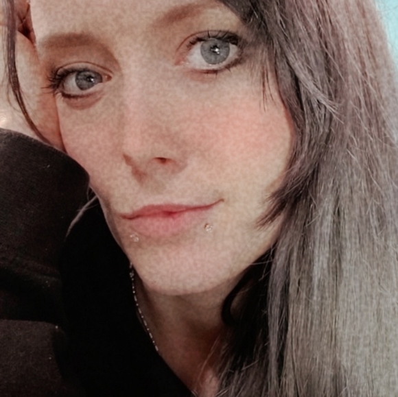 Meet your Posher, Rebecca - Picture 7 of 7